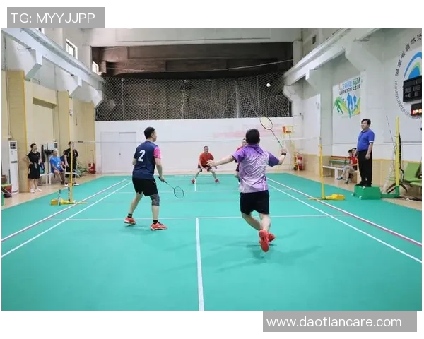 广州羽毛球队的团队协作精神与训练实践探讨